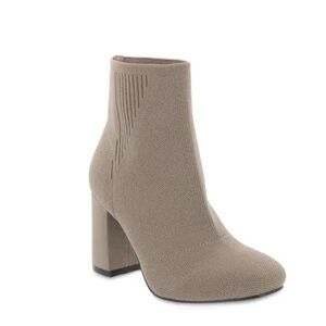 Braxton Block Heel Bootie (Women) Elegant